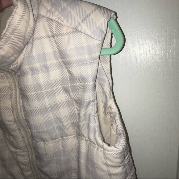 Pink Lily Plaid Puffer Vest | Cream & Gray | Cozy Quilted Layering Piece - Picture 6 of 7